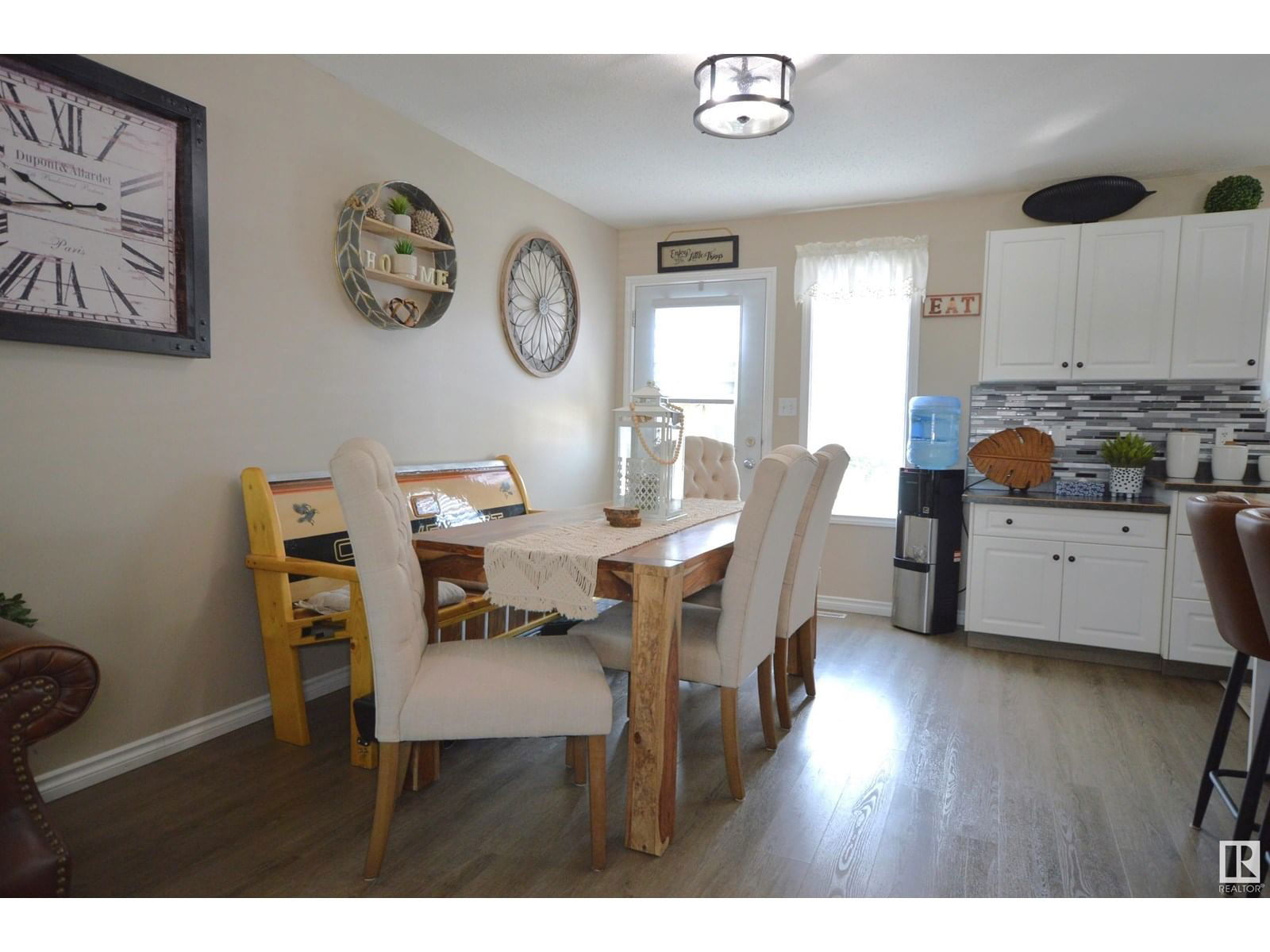 4716 39 ST Image 11