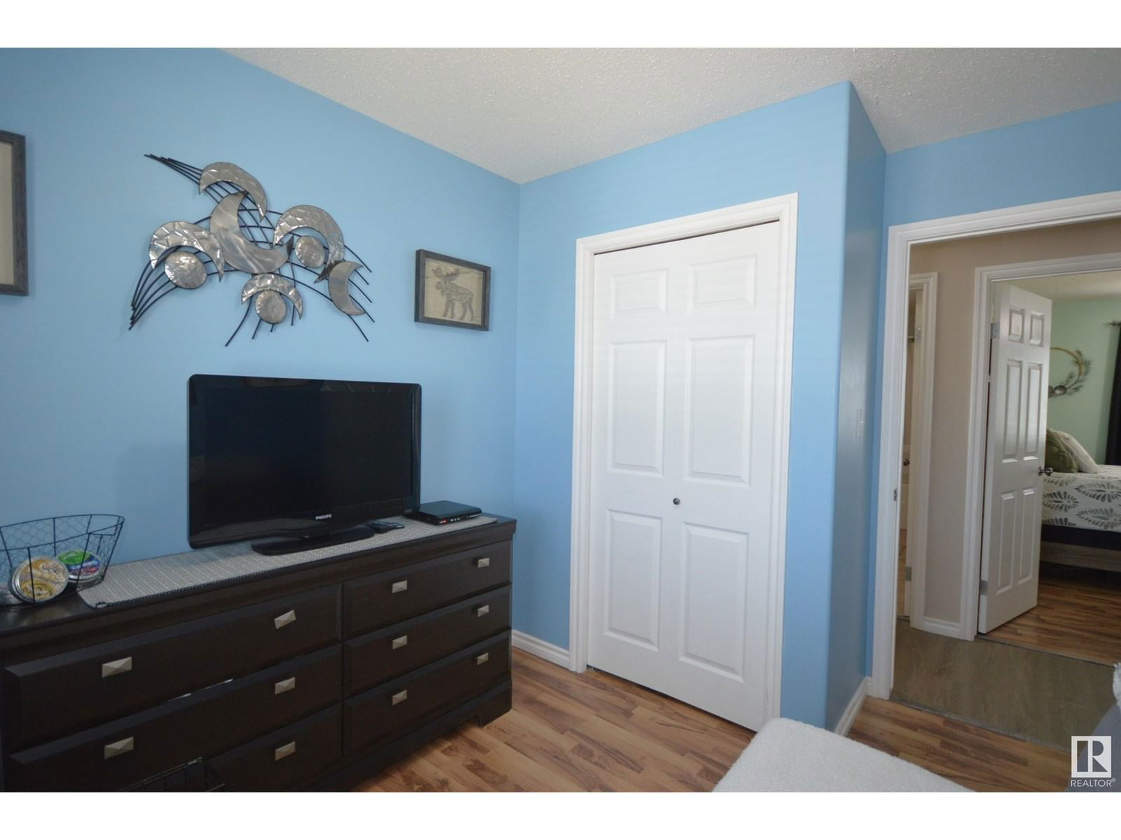 4716 39 ST Image 19