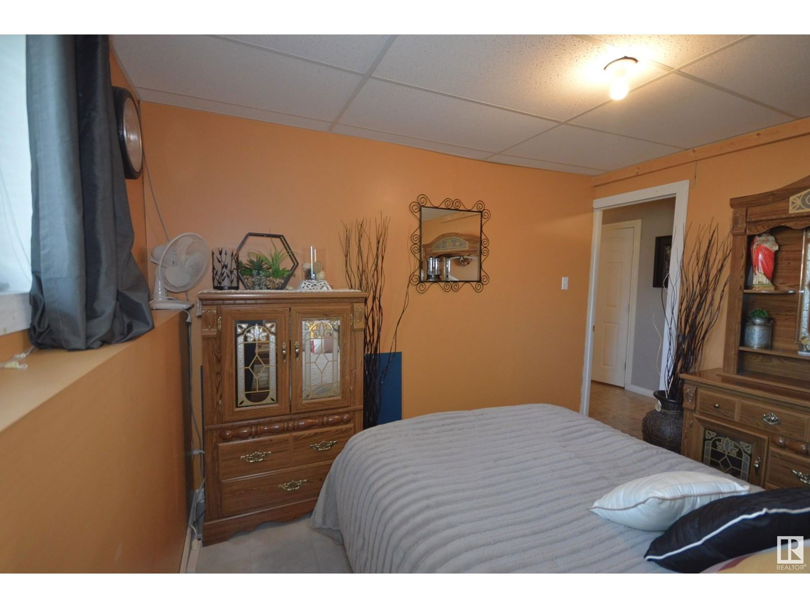 4716 39 ST Image 40