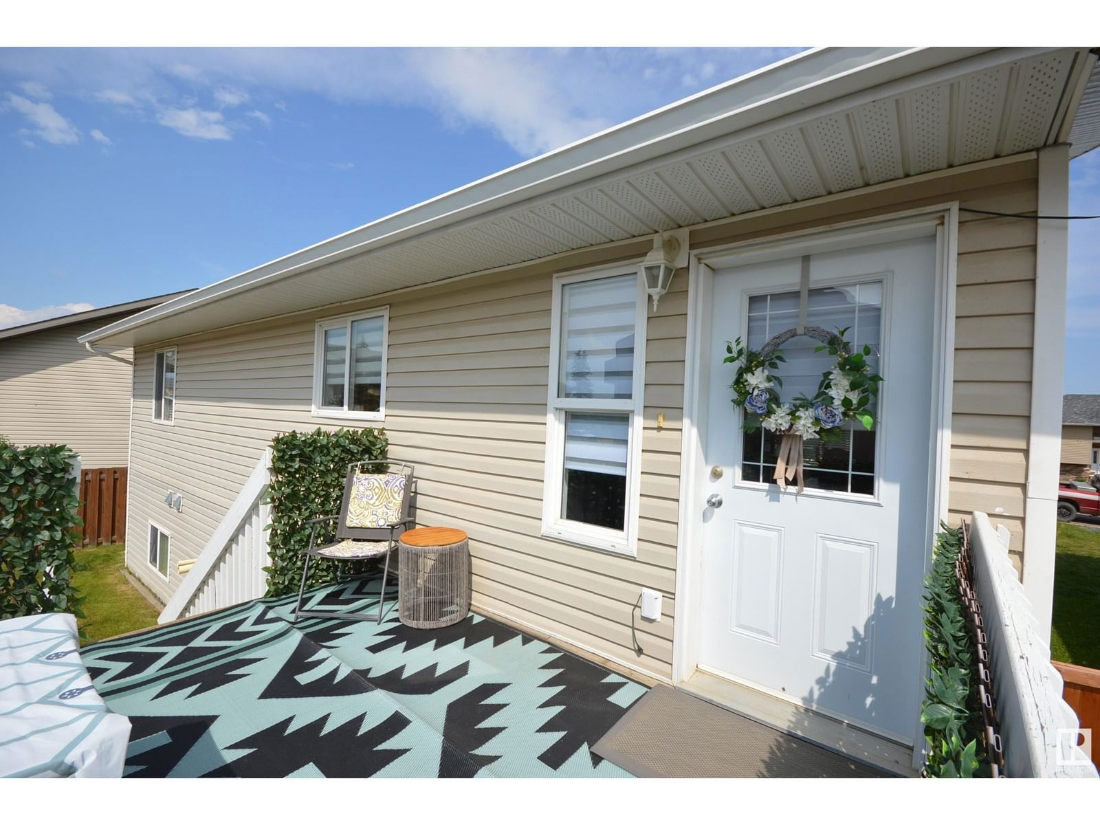 4716 39 ST Image 44