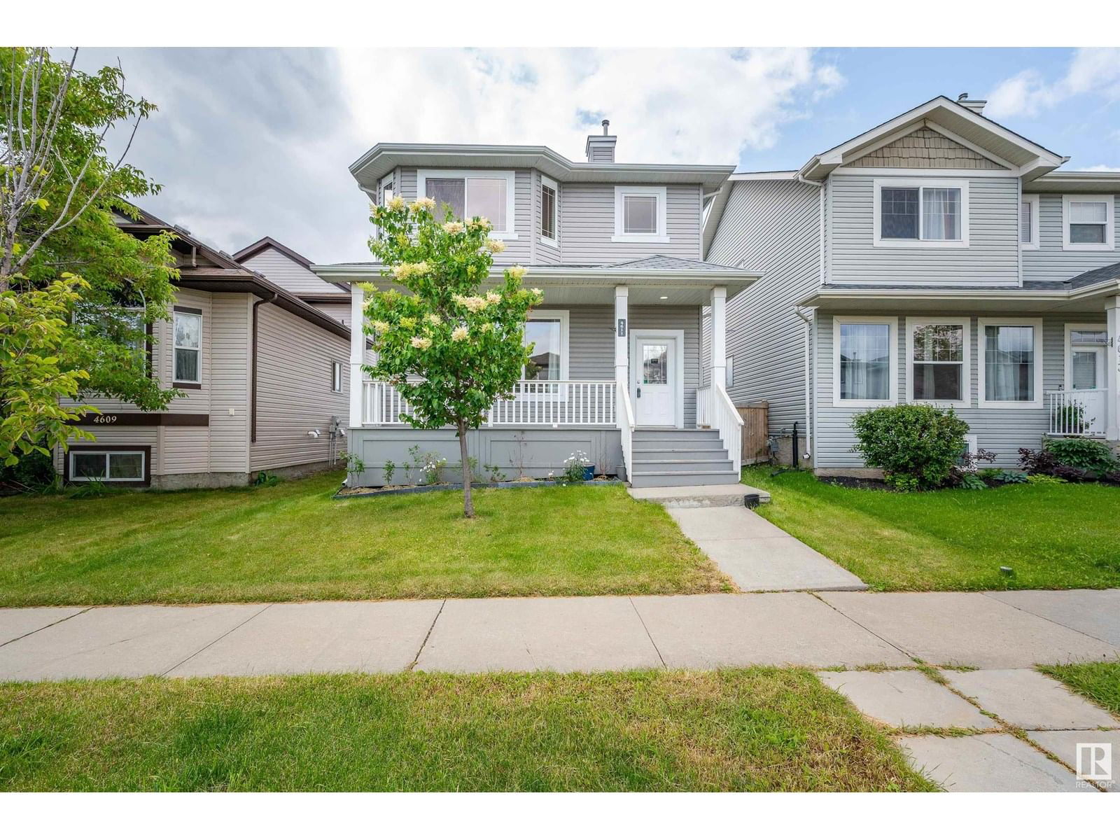 4611 160 AV Image 1