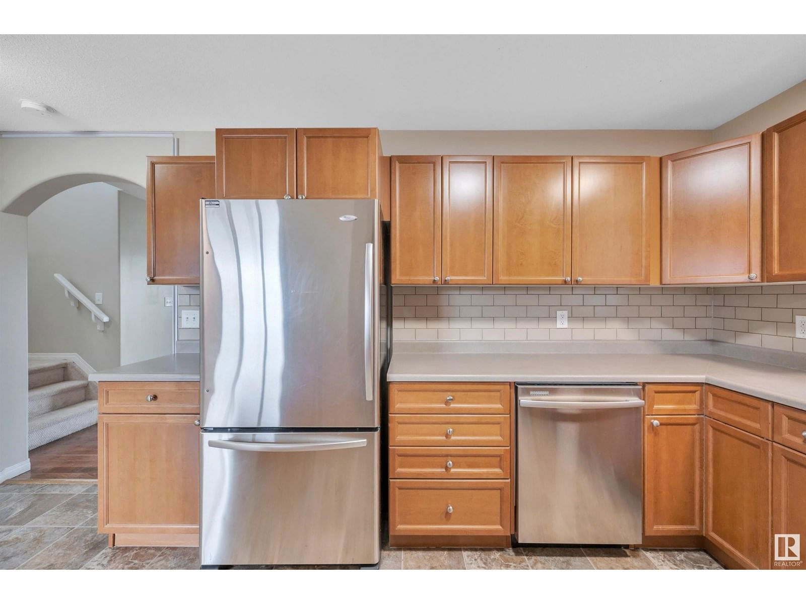 4611 160 AV Image 16