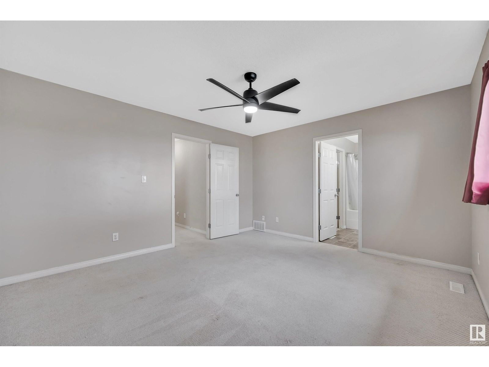 4611 160 AV Image 27