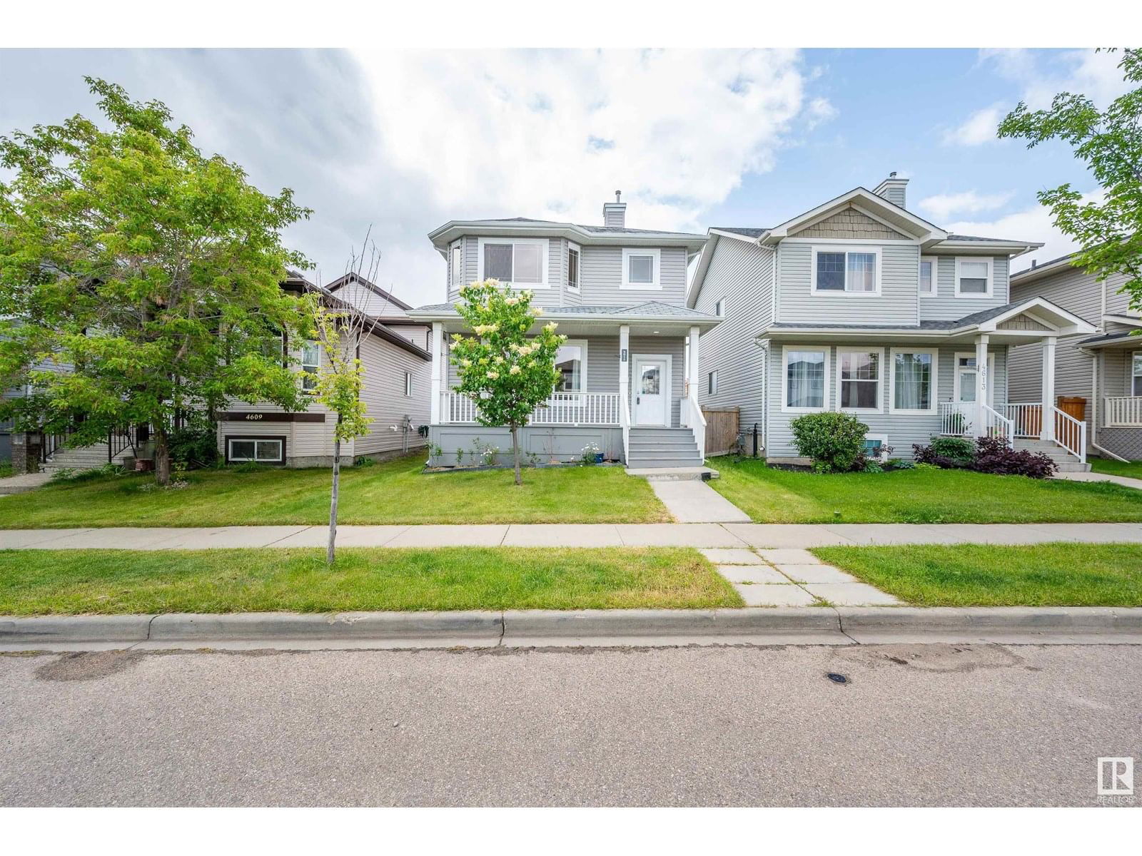 4611 160 AV Image 3