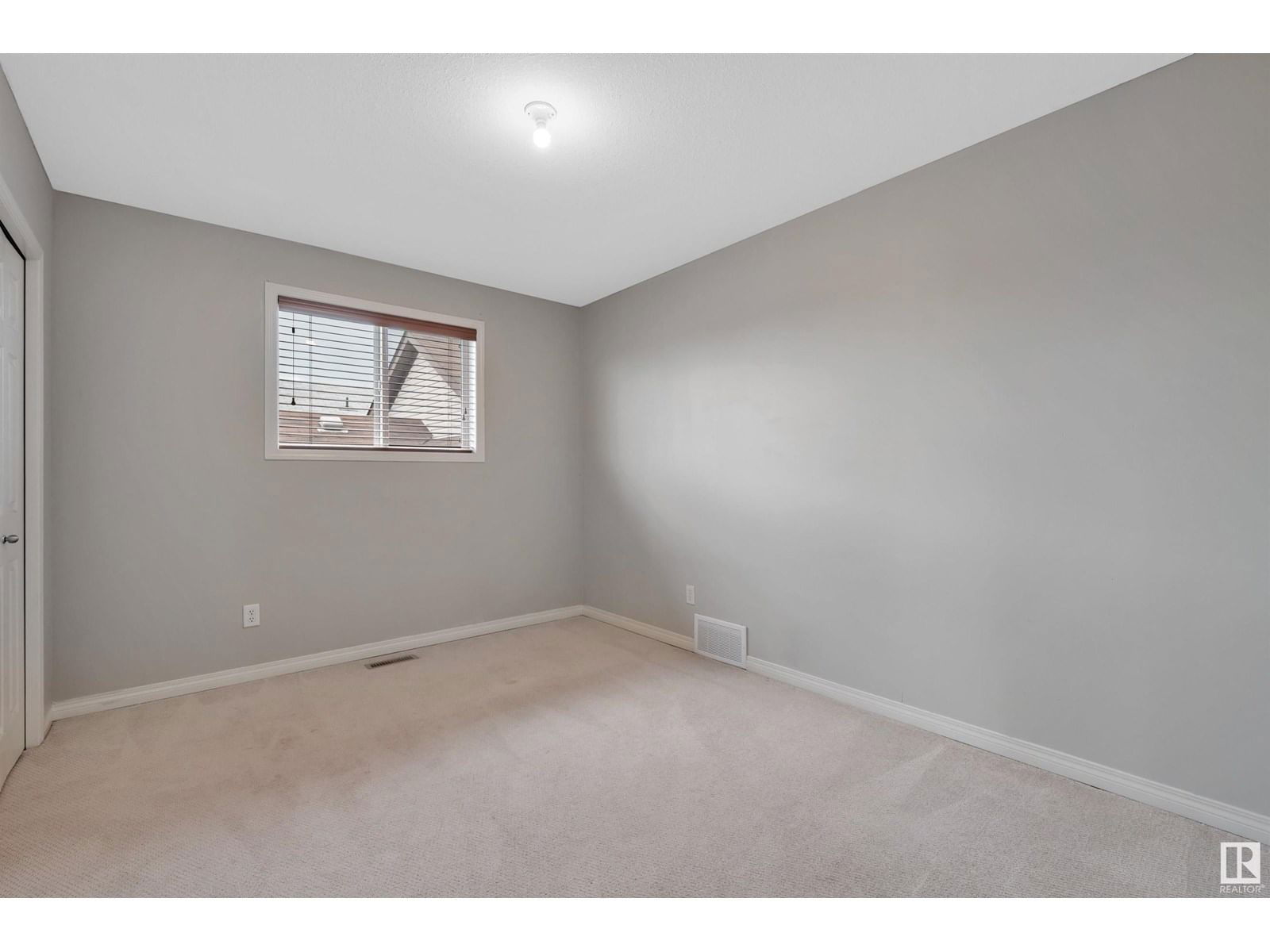 4611 160 AV Image 30