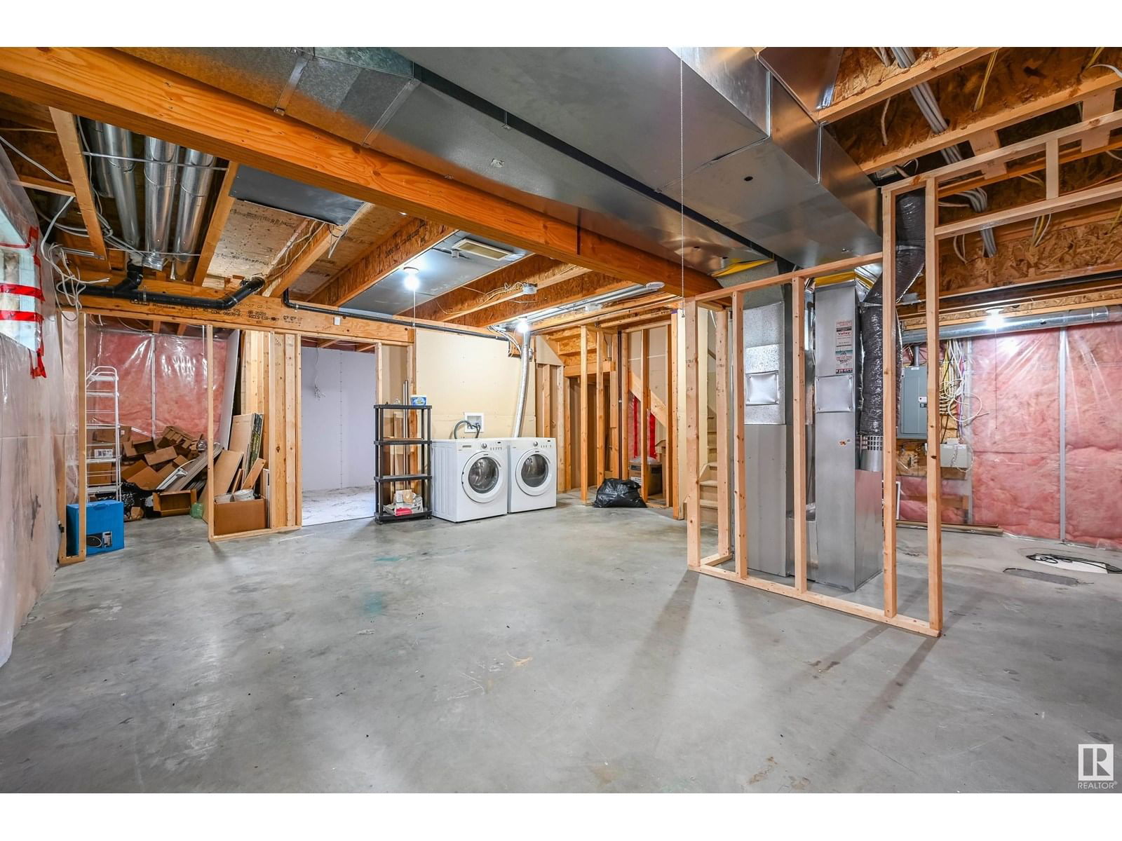 4611 160 AV Image 37
