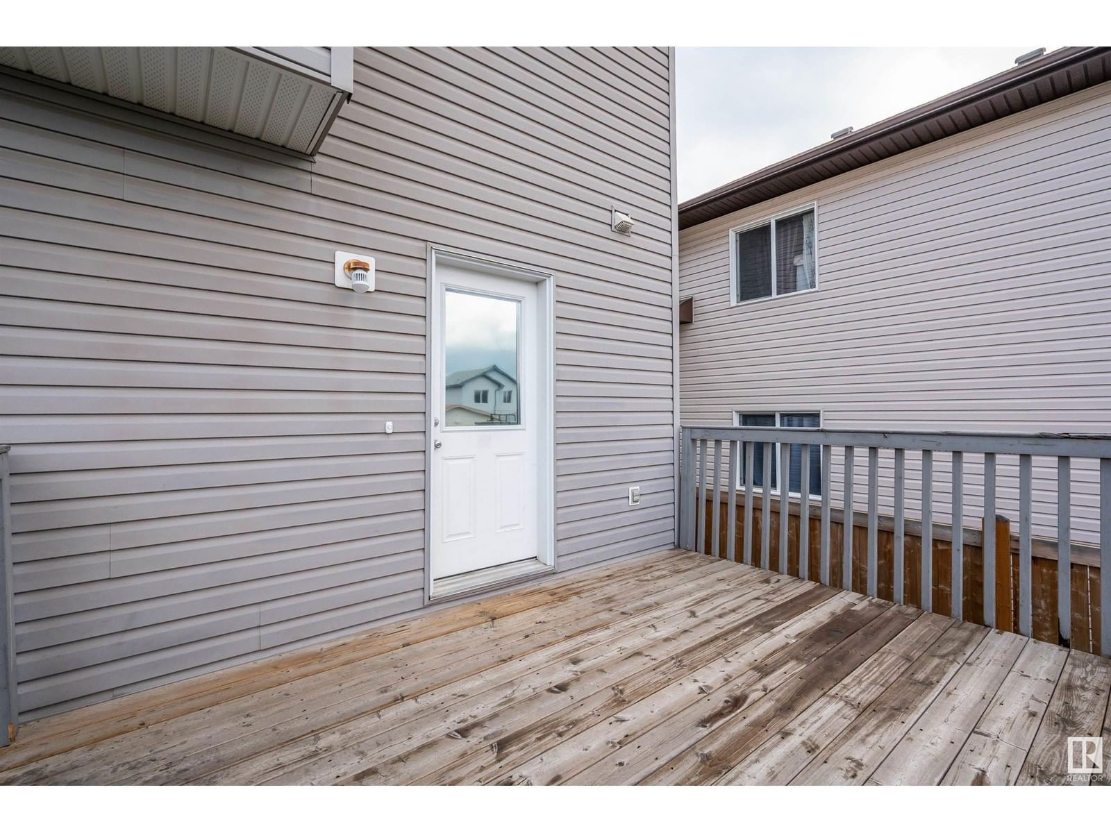 4611 160 AV Image 41