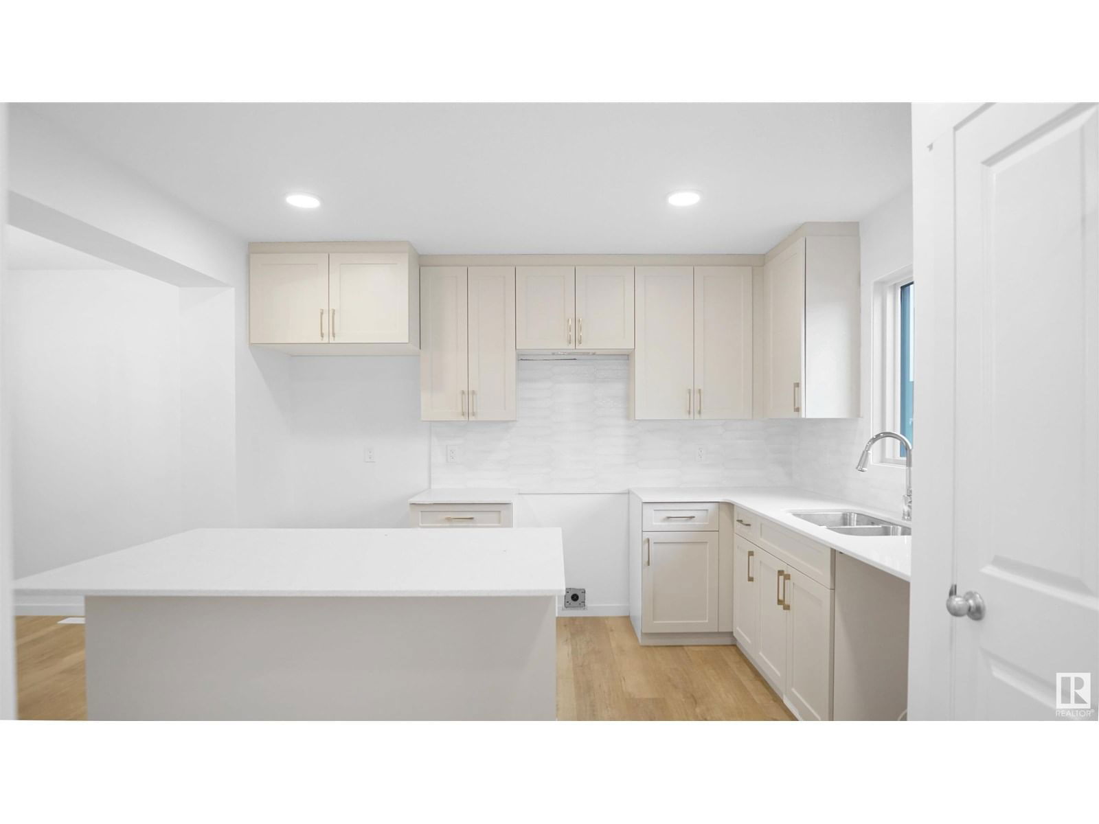 1271 KESWICK DR Image 12