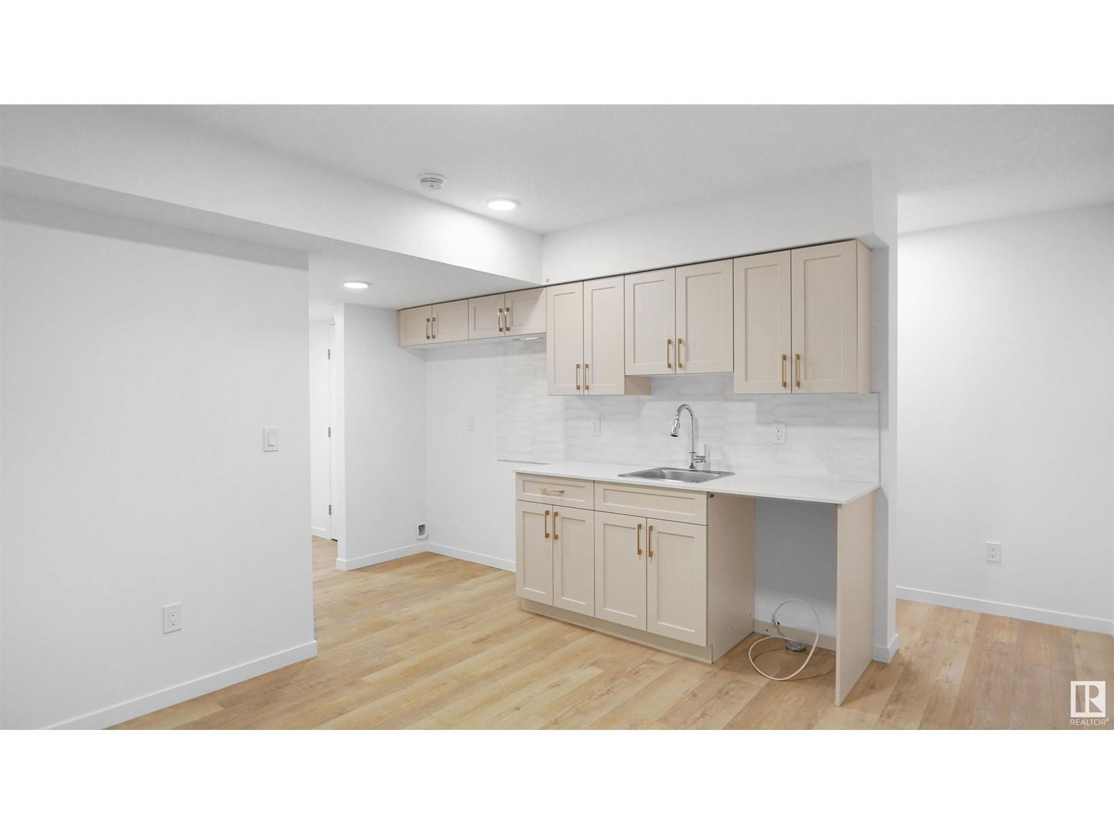 1271 KESWICK DR Image 29