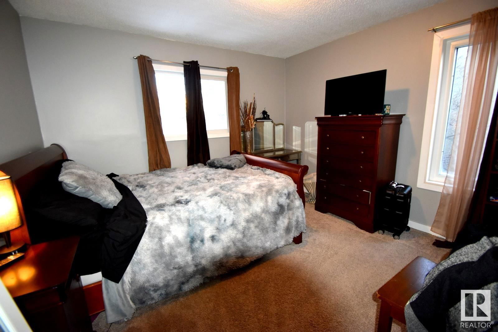 11544 88 ST Image 14