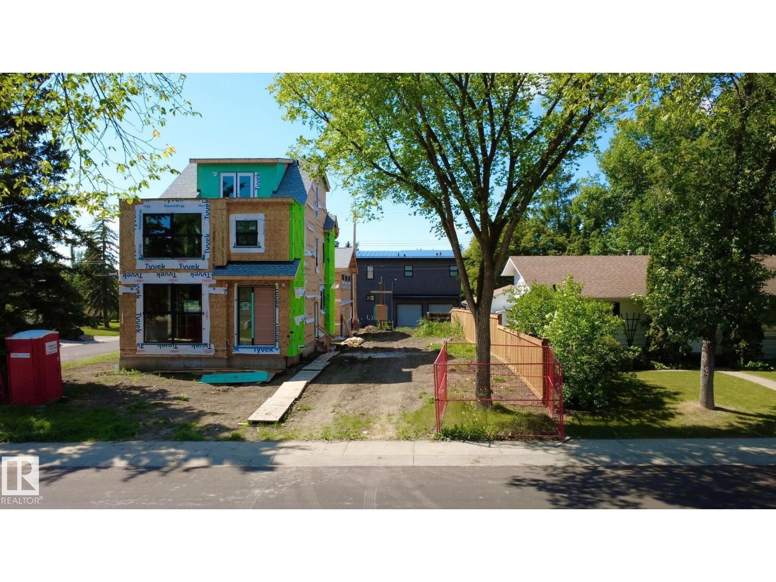 7806 145 ST, Edmonton, Alberta T5R 0S6