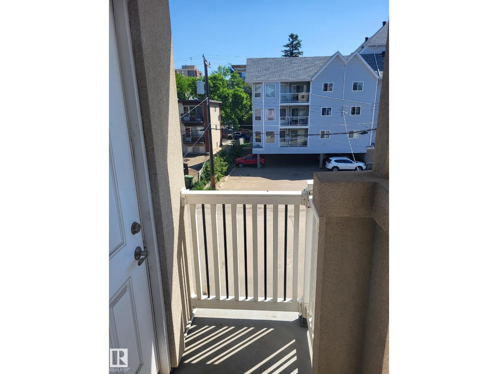 8607 108A ST NW Image 13