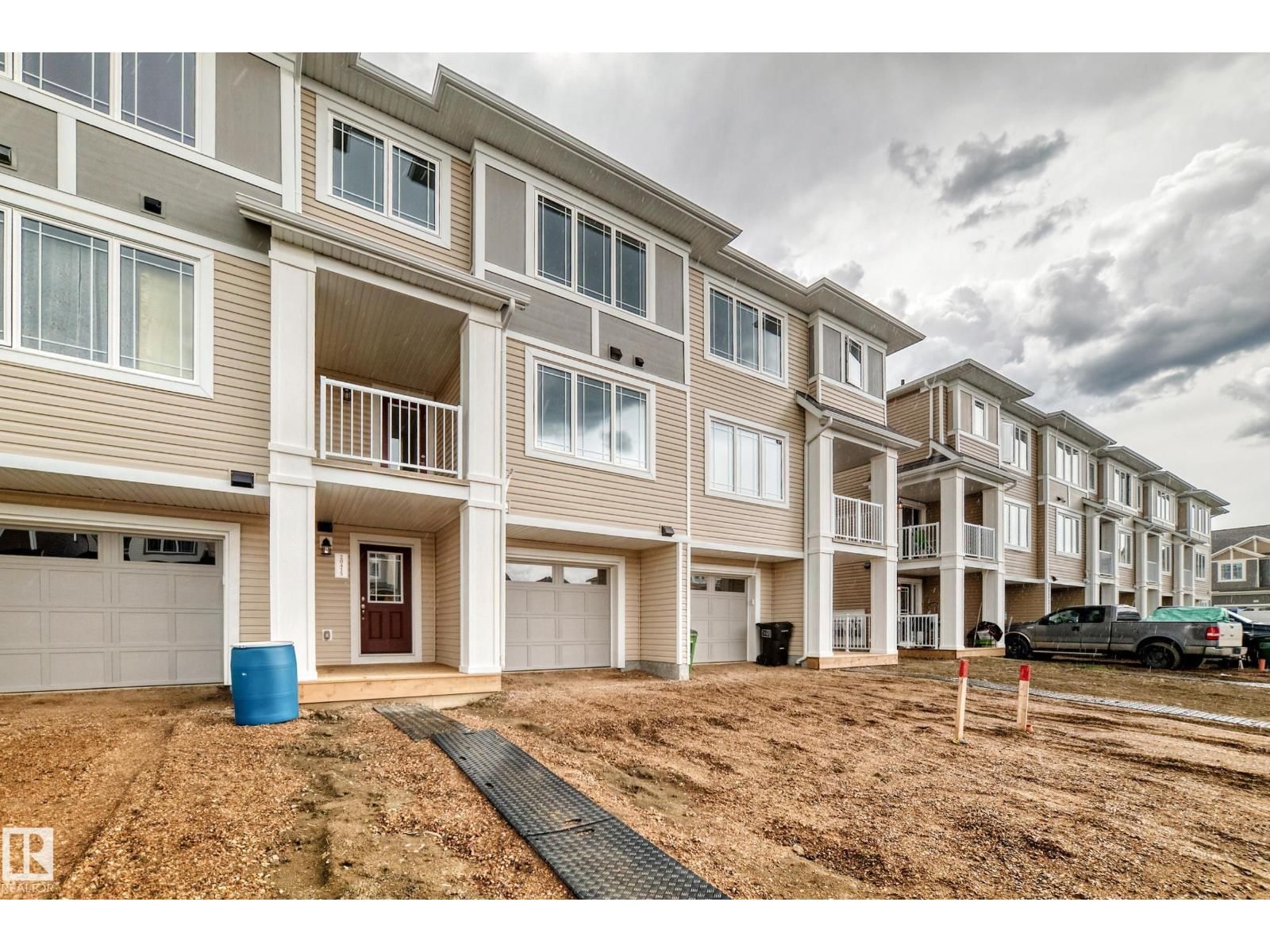 20415 16 AV, Edmonton, Alberta T6M 3E6