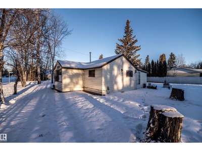 Image #1 of Commercial for Sale at 48a, Lac Ste. Anne, Alberta