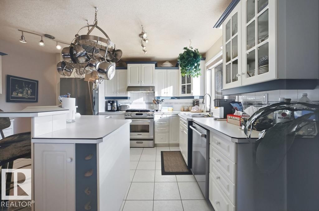 NW - 3011 44A ST Image 10