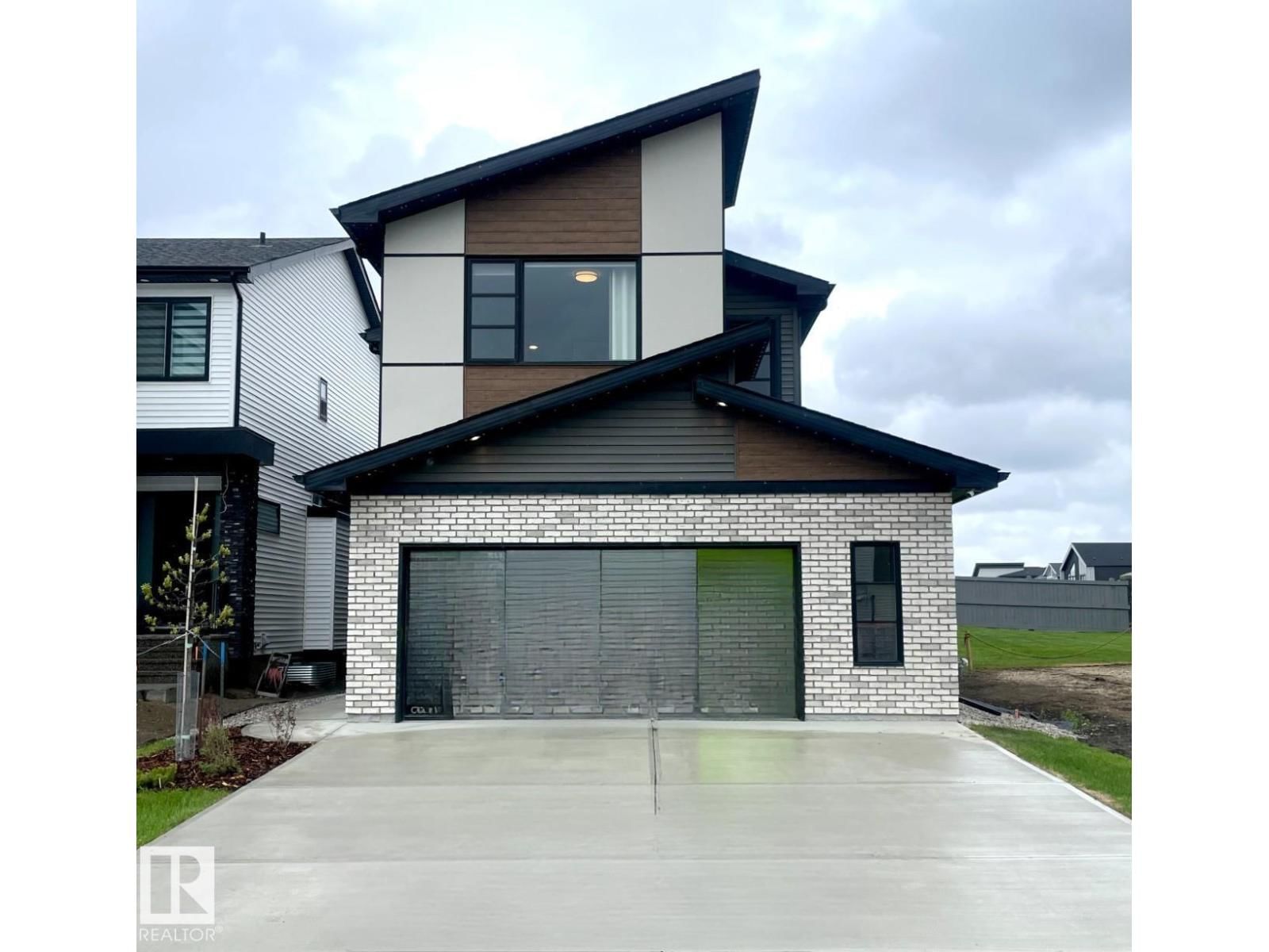 7005 KIVIAQ CR, Edmonton, Alberta T6W 1A5