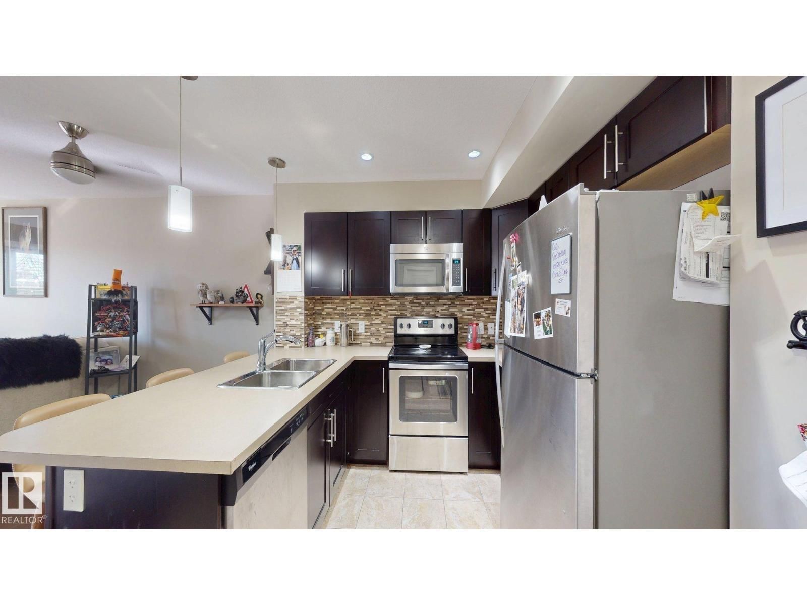 1031 - 109 173 ST Image 2