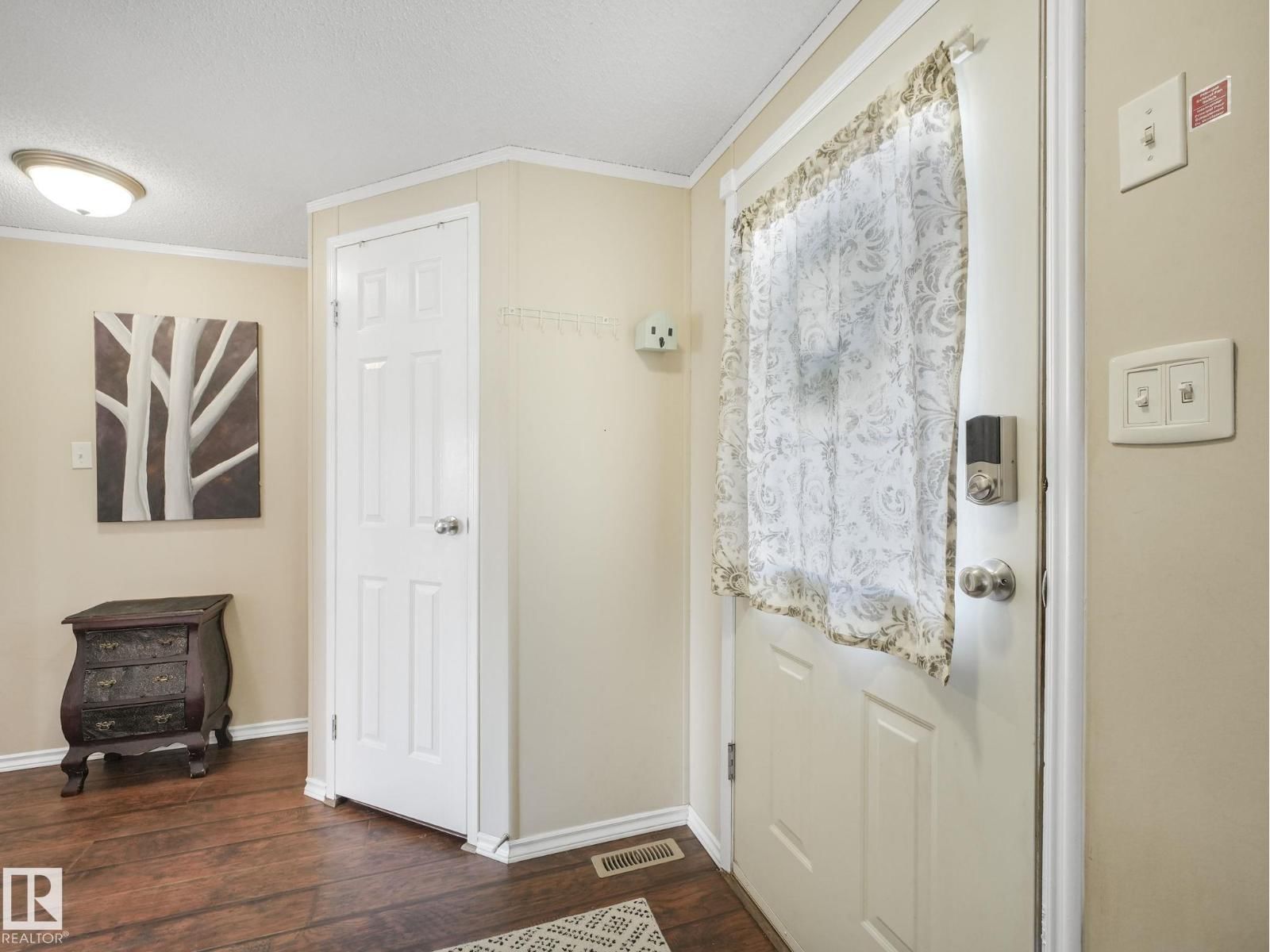 407 OAK WOOD CR Image 15