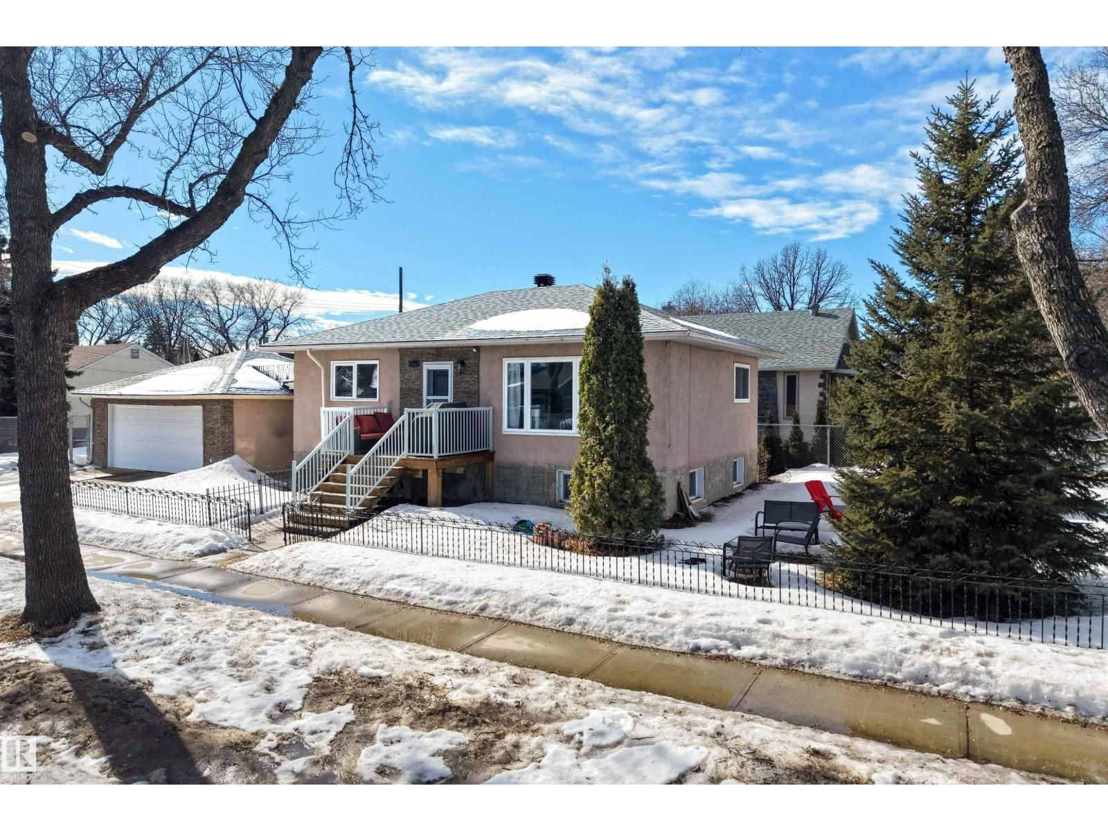 NW - 10366 148 ST Image 2