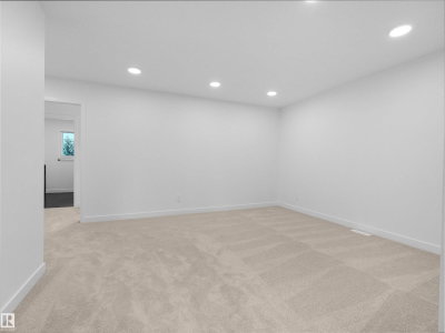 20624 43 AV | Edmonton Alberta | Slide Image Forty-three