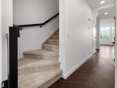 20624 43 AV | Edmonton Alberta | Slide Image Six
