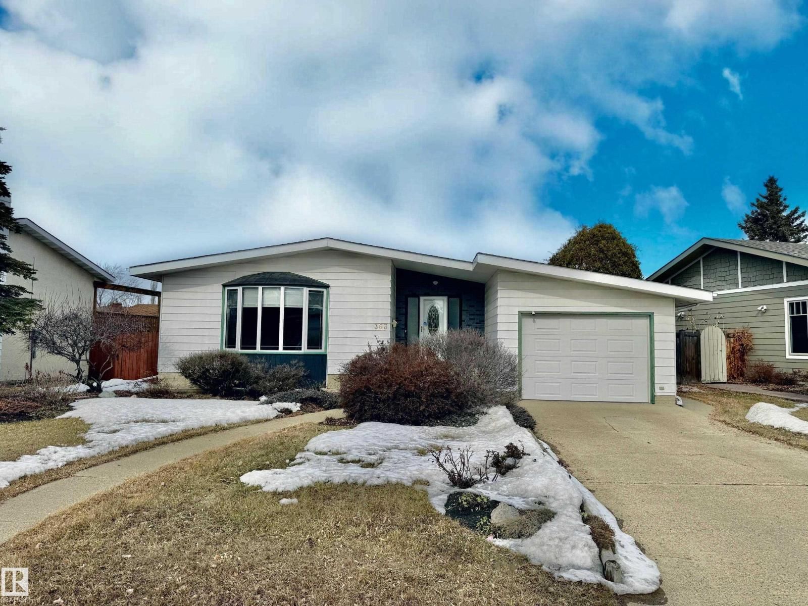363 RICHFIELD RD, Edmonton, Alberta T6K 0K7