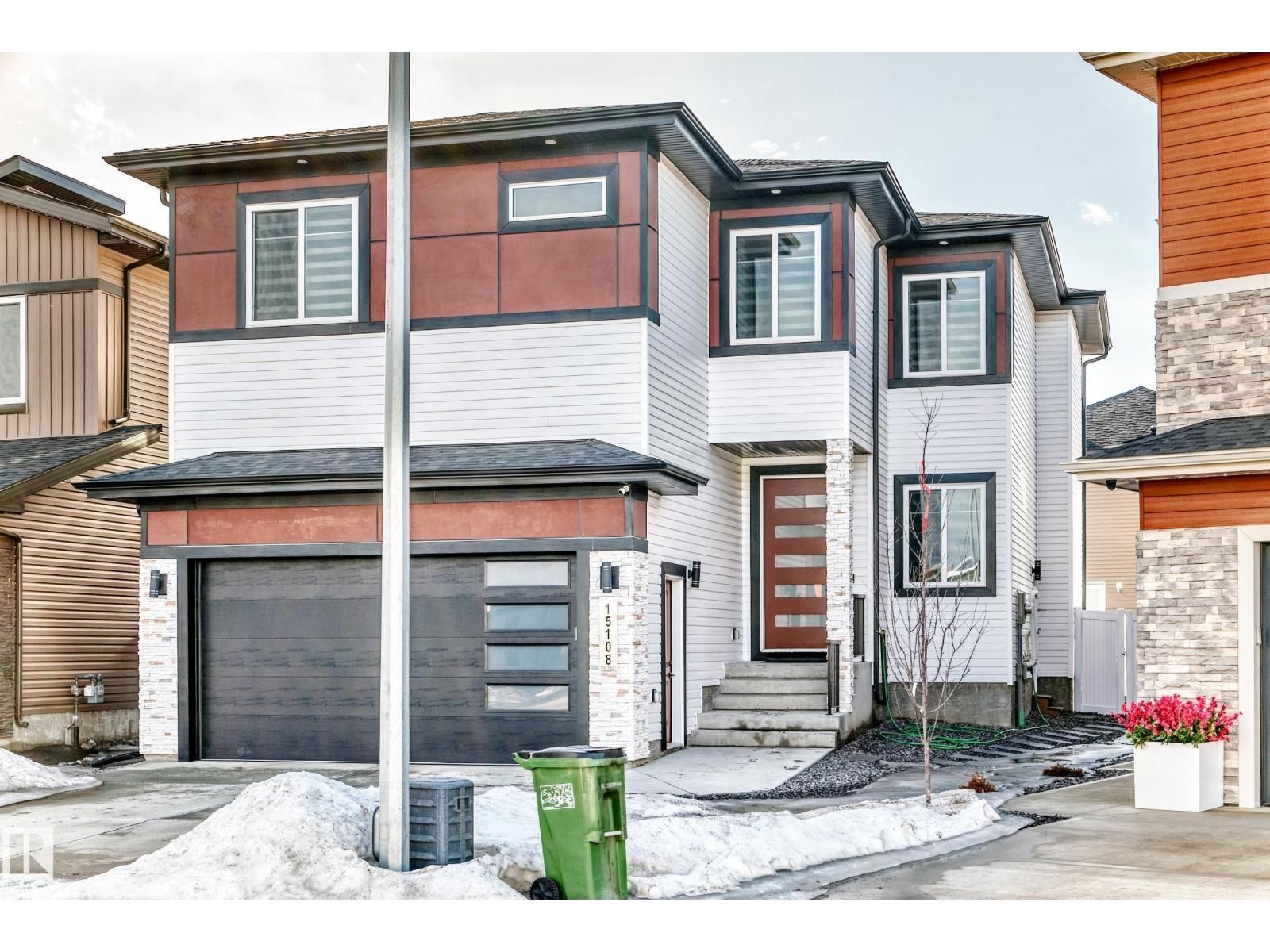 15108 11 ST, Edmonton, Alberta T5Y 4C8