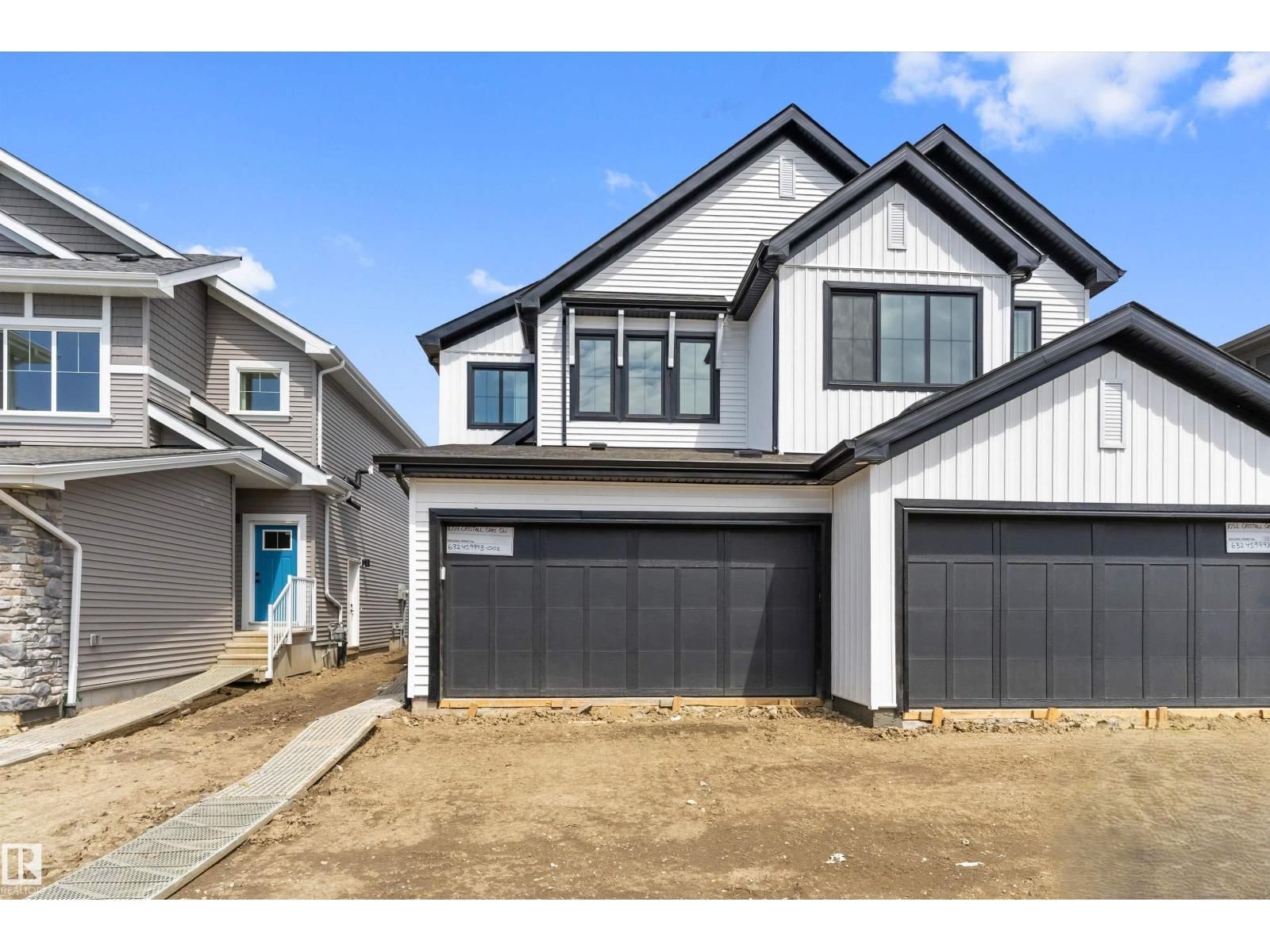 1054 CRISTALL CR, Edmonton, Alberta T6W 5S6