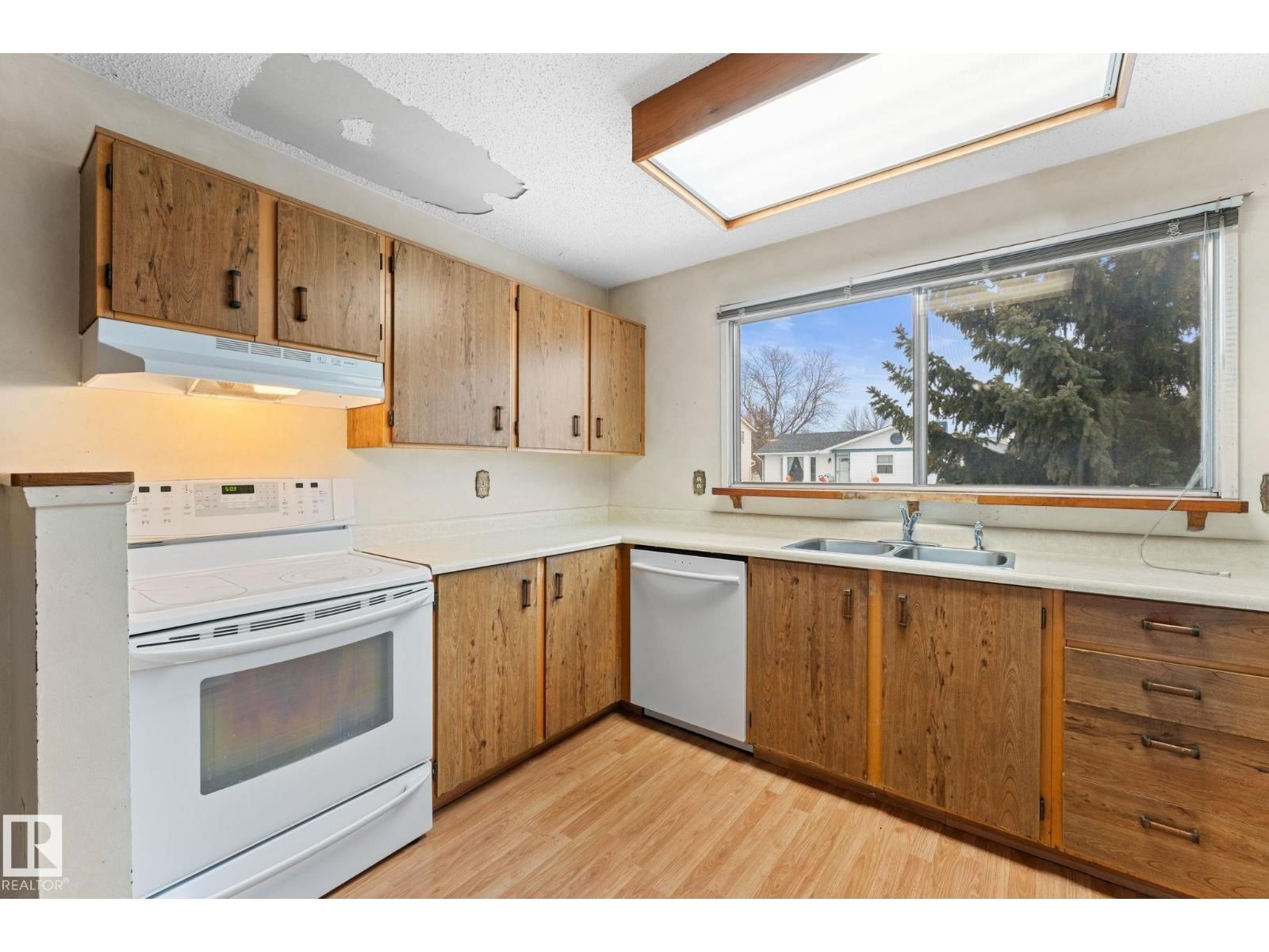 3422 138A AV NW Image 10