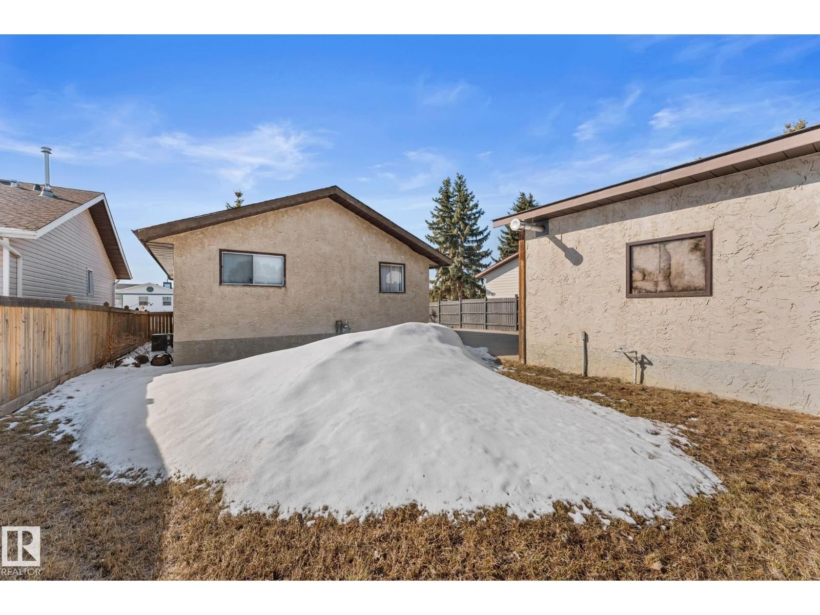 3422 138A AV NW Image 36