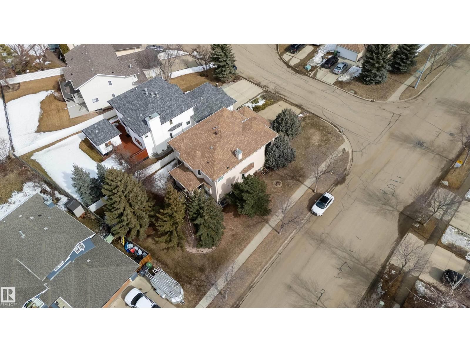 1 COLONIAL CL Image 65