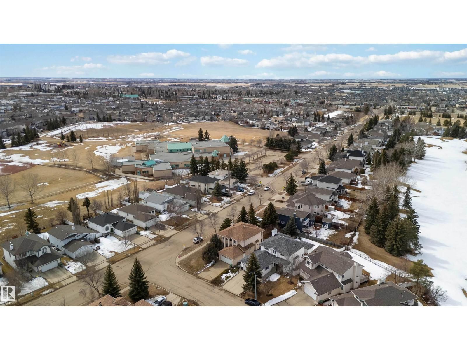 1 COLONIAL CL Image 68