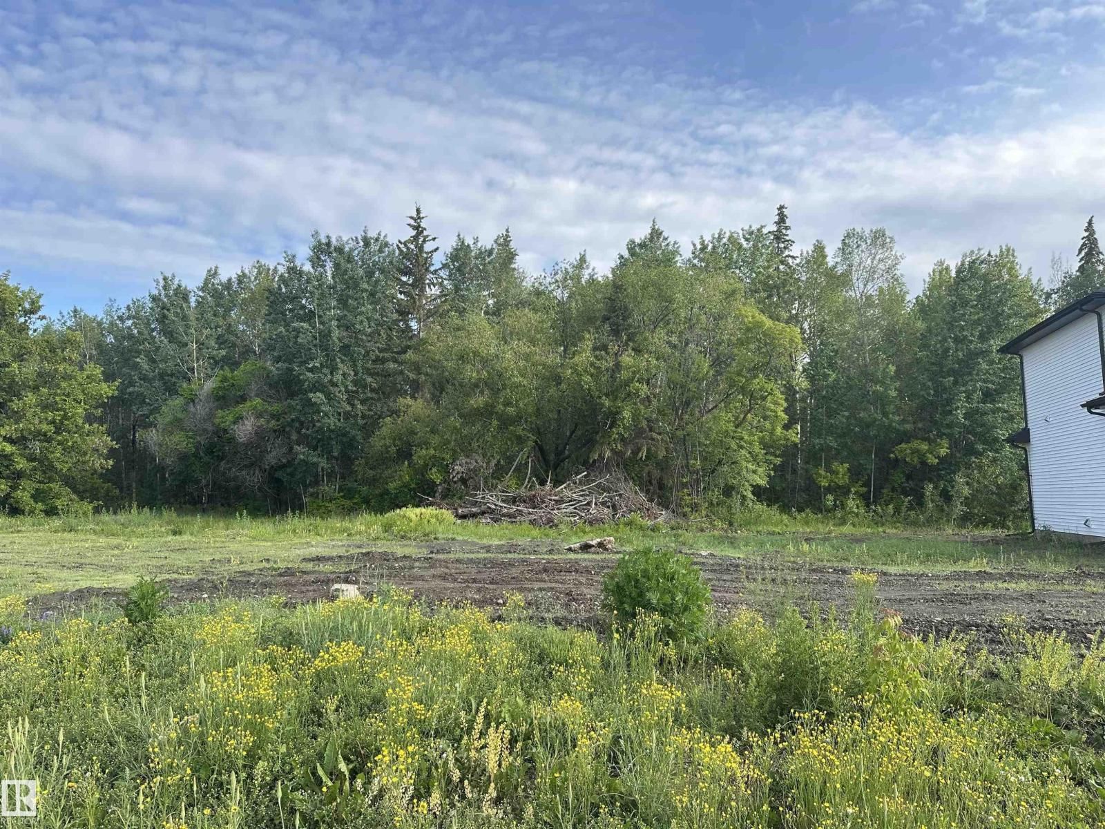 5512 52A AV, Wabamun, Alberta T0E 2K0