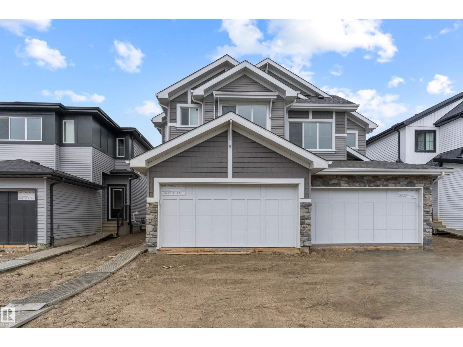 1058 CRISTALL CR, Edmonton, Alberta T6W 5S6