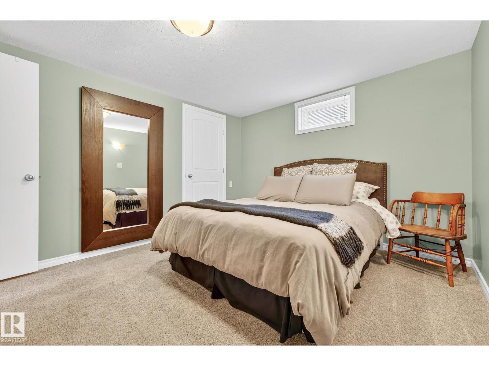 15701 92A AV Image 34