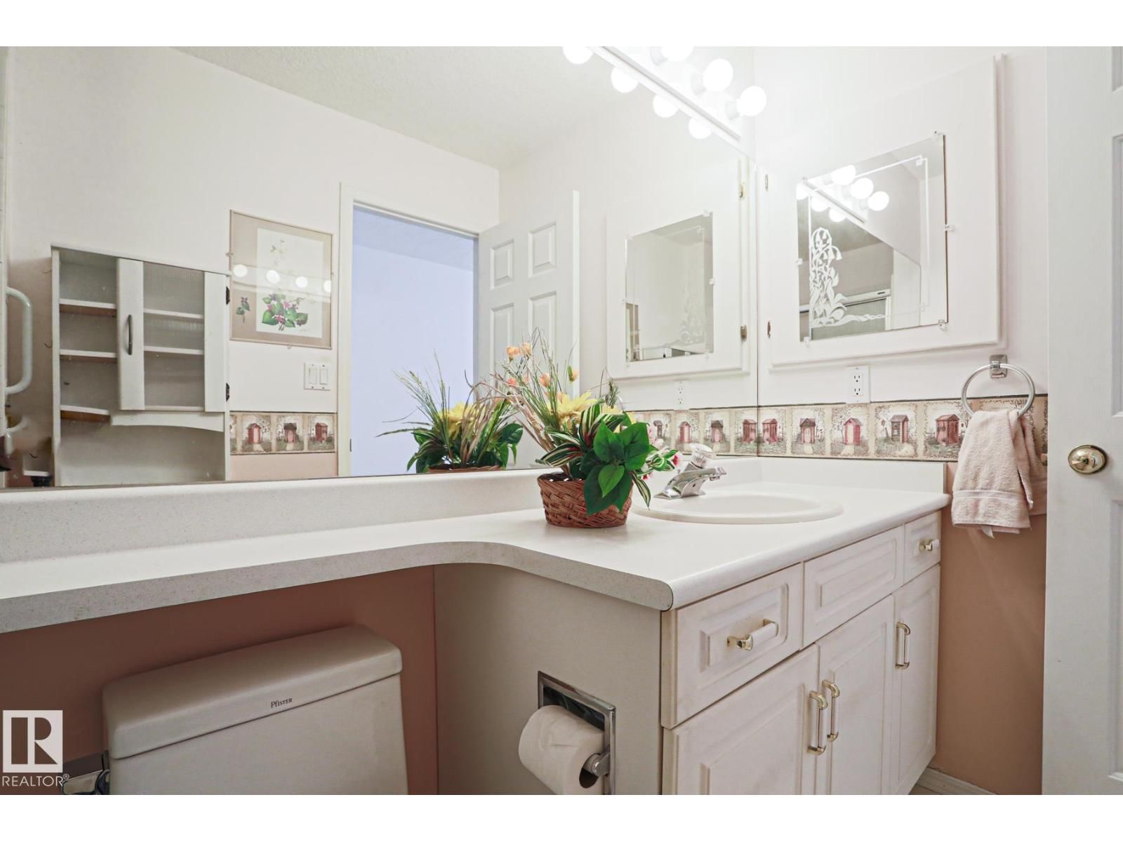 VG - 116 MAISONETTE Image 16