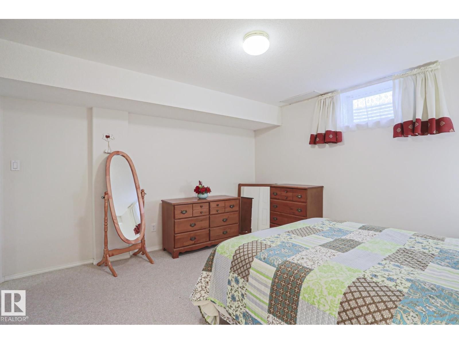 VG - 116 MAISONETTE Image 26