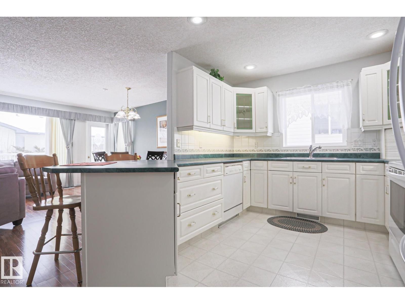 VG - 116 MAISONETTE Image 6