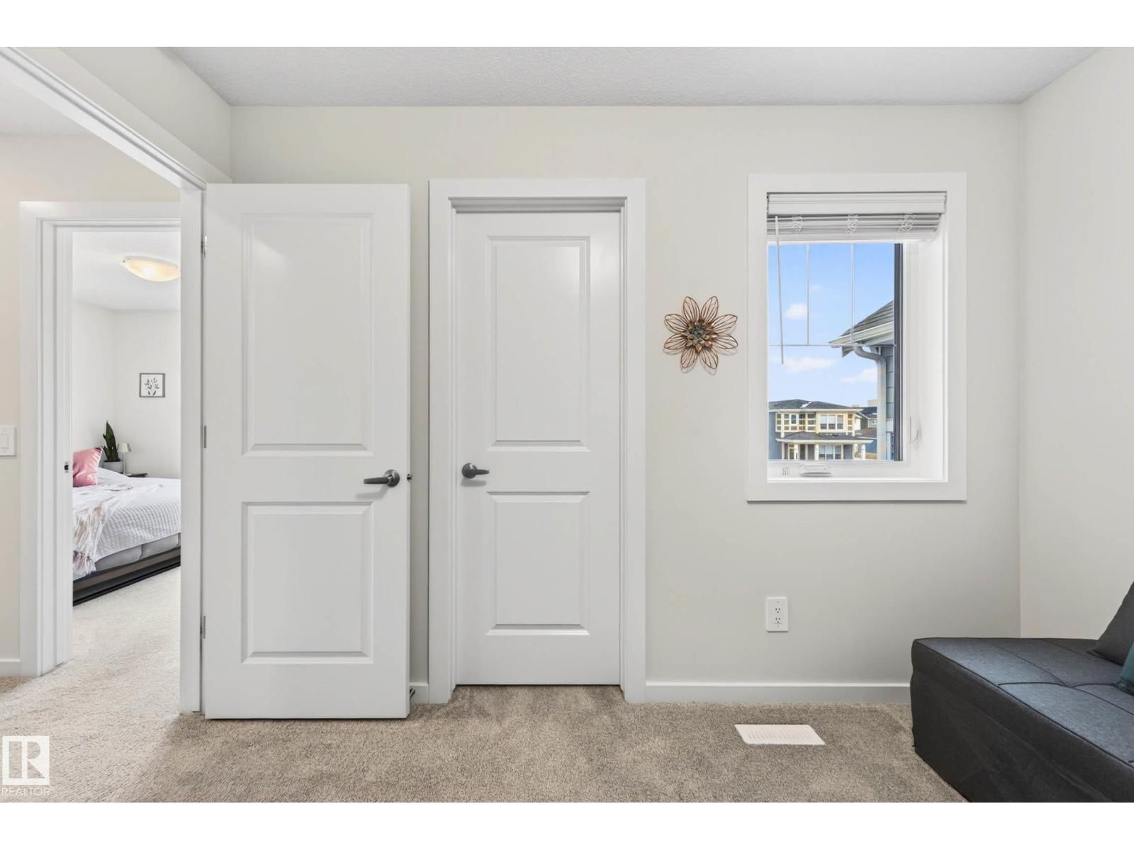 139 STONEHOUSE WY Image 34