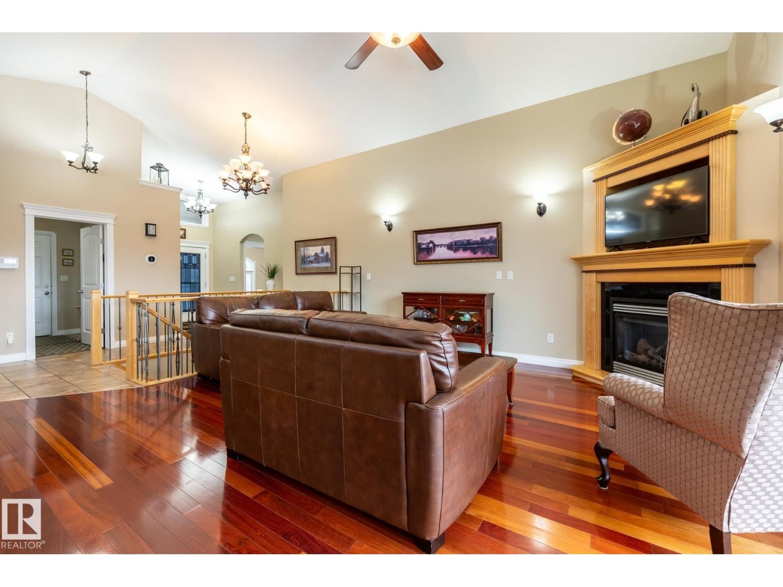 135 FRASER WY Image 18