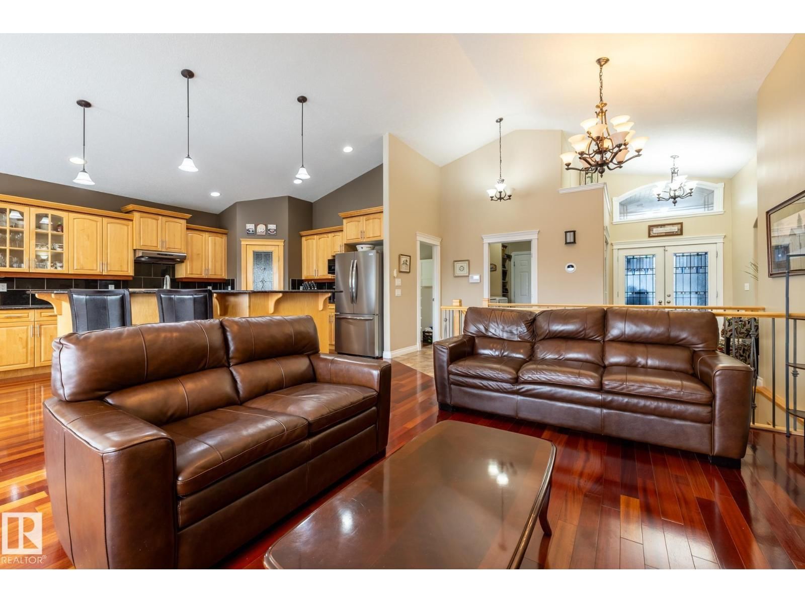 135 FRASER WY Image 19