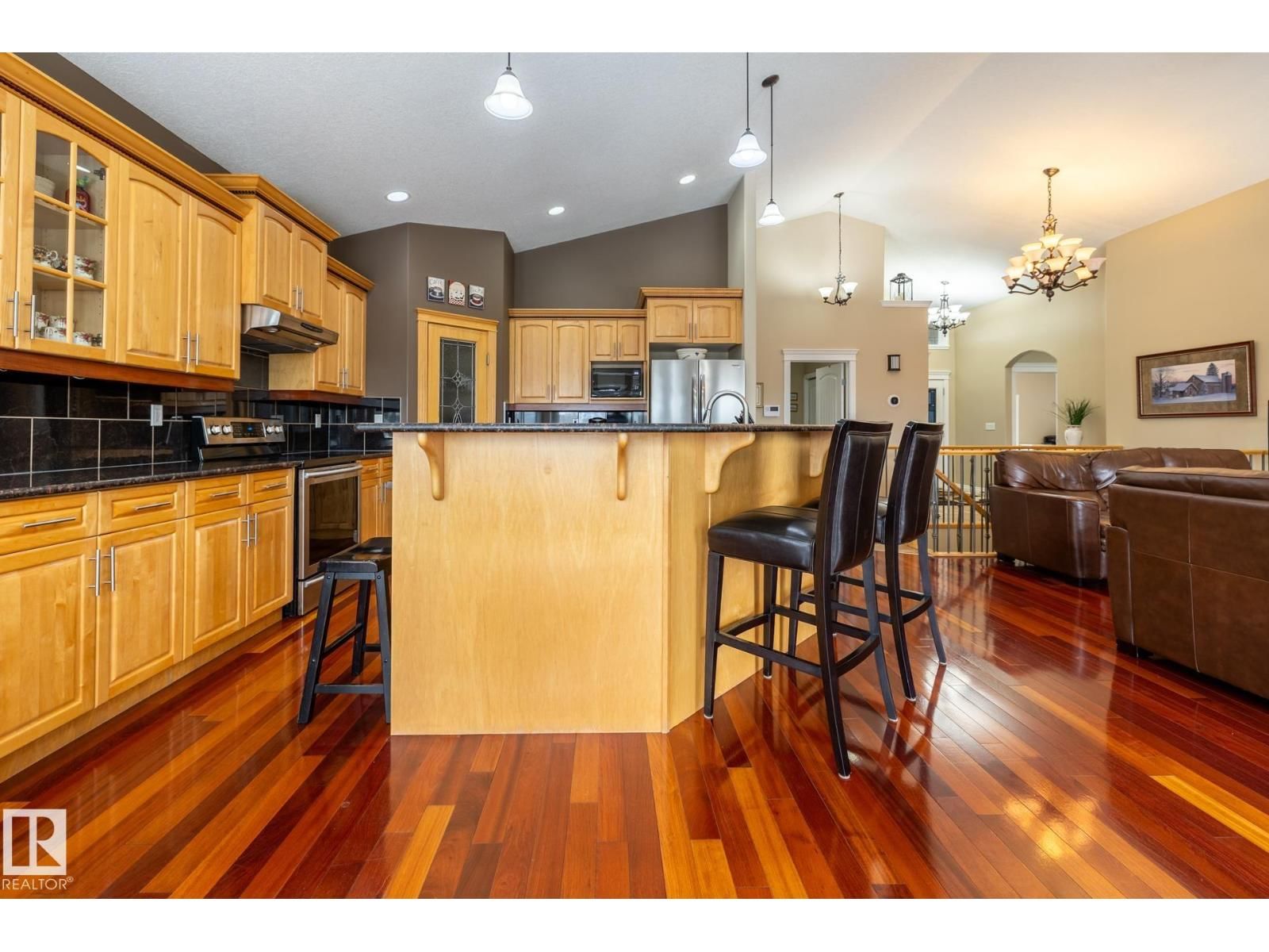 135 FRASER WY Image 24