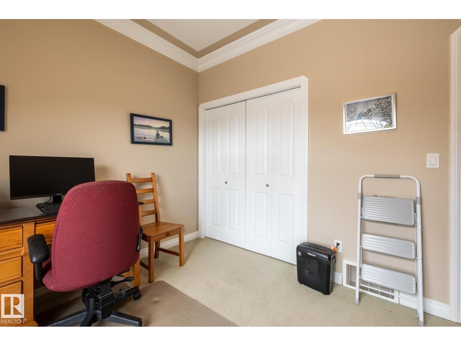 135 FRASER WY Image 39