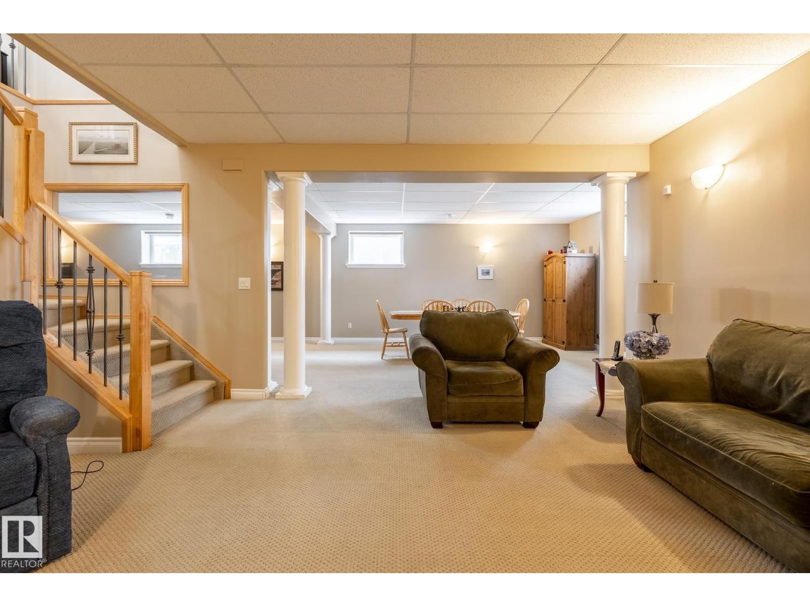 135 FRASER WY Image 46