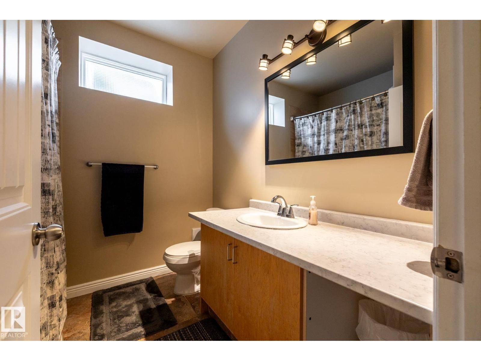 135 FRASER WY Image 58