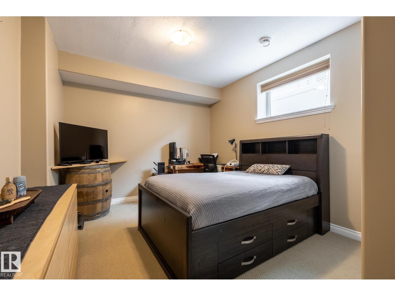 135 FRASER WY Image 59