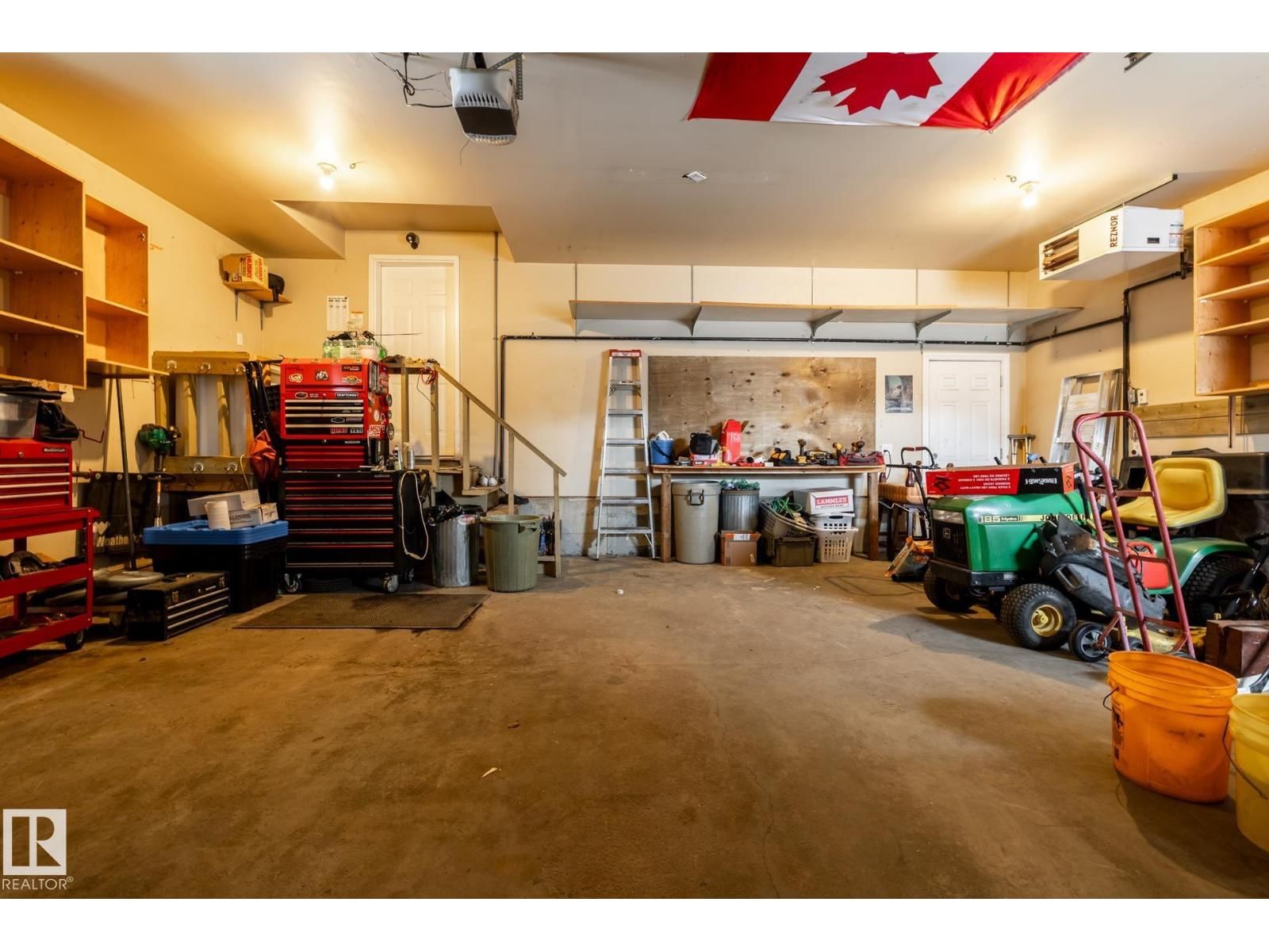 135 FRASER WY Image 63