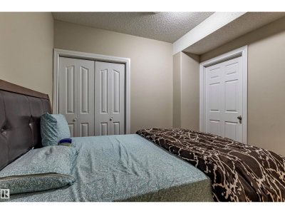 3611 14 ST | Edmonton Alberta | Slide Image Thirty-five