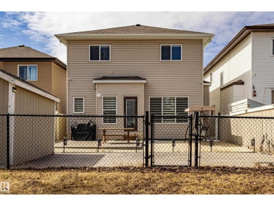 3611 14 ST | Edmonton Alberta | Slide Image Forty-four