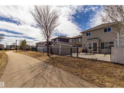 3611 14 ST | Edmonton Alberta | Slide Image Forty-five